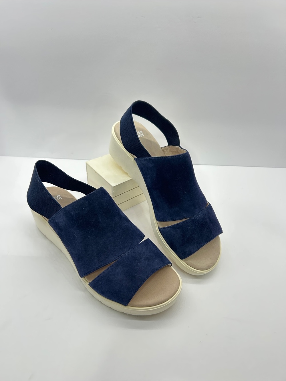 Johnston & Murphy Women’s Navy Suede Slingback Wedge Sandals Size 8.5
